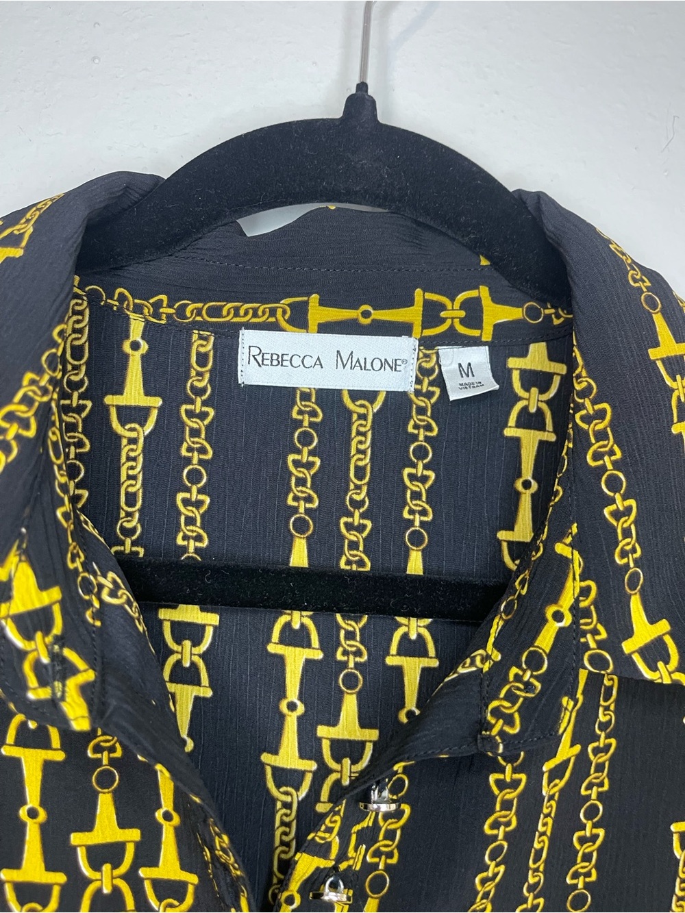 Vintage Rebecca Malone Black Button-Up Shirt with Yellow Chain Print - Picture 2 of 2